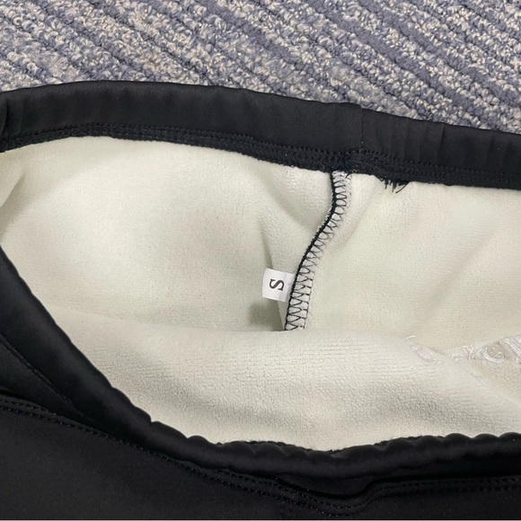 Set of Soft Clouds Fleece Leggings Junior Both Size Small, Color Gray/Black - Picture 5 of 7